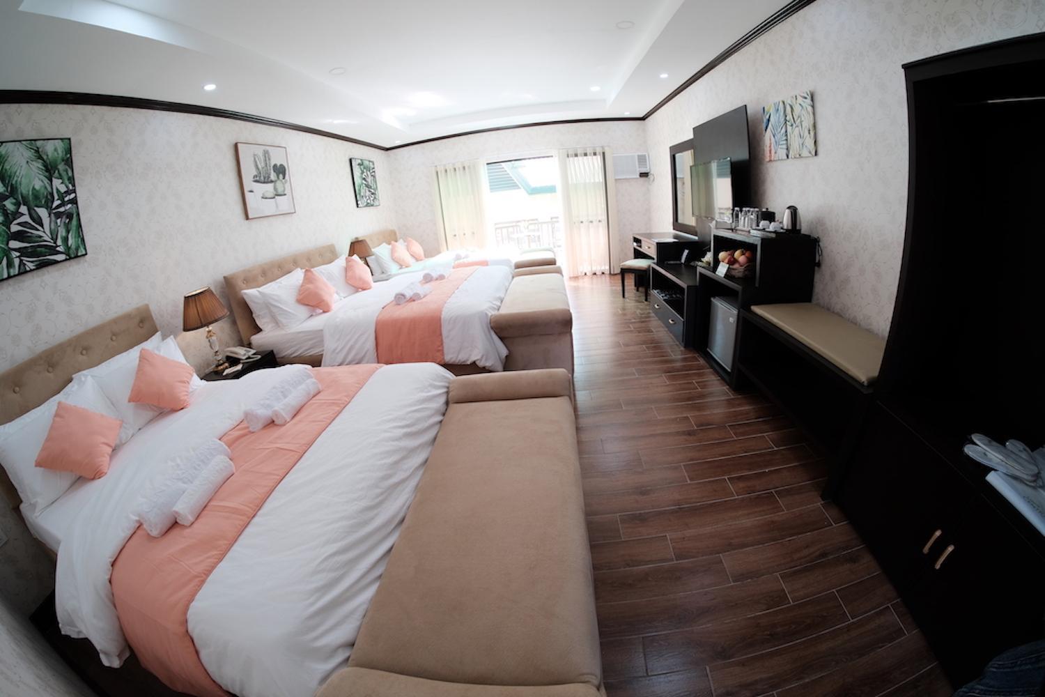 Luisita Central Park Hotel Tarlac Szoba fotó