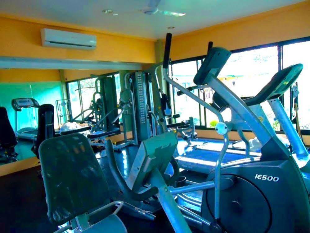Luisita Central Park Hotel Tarlac Kültér fotó
